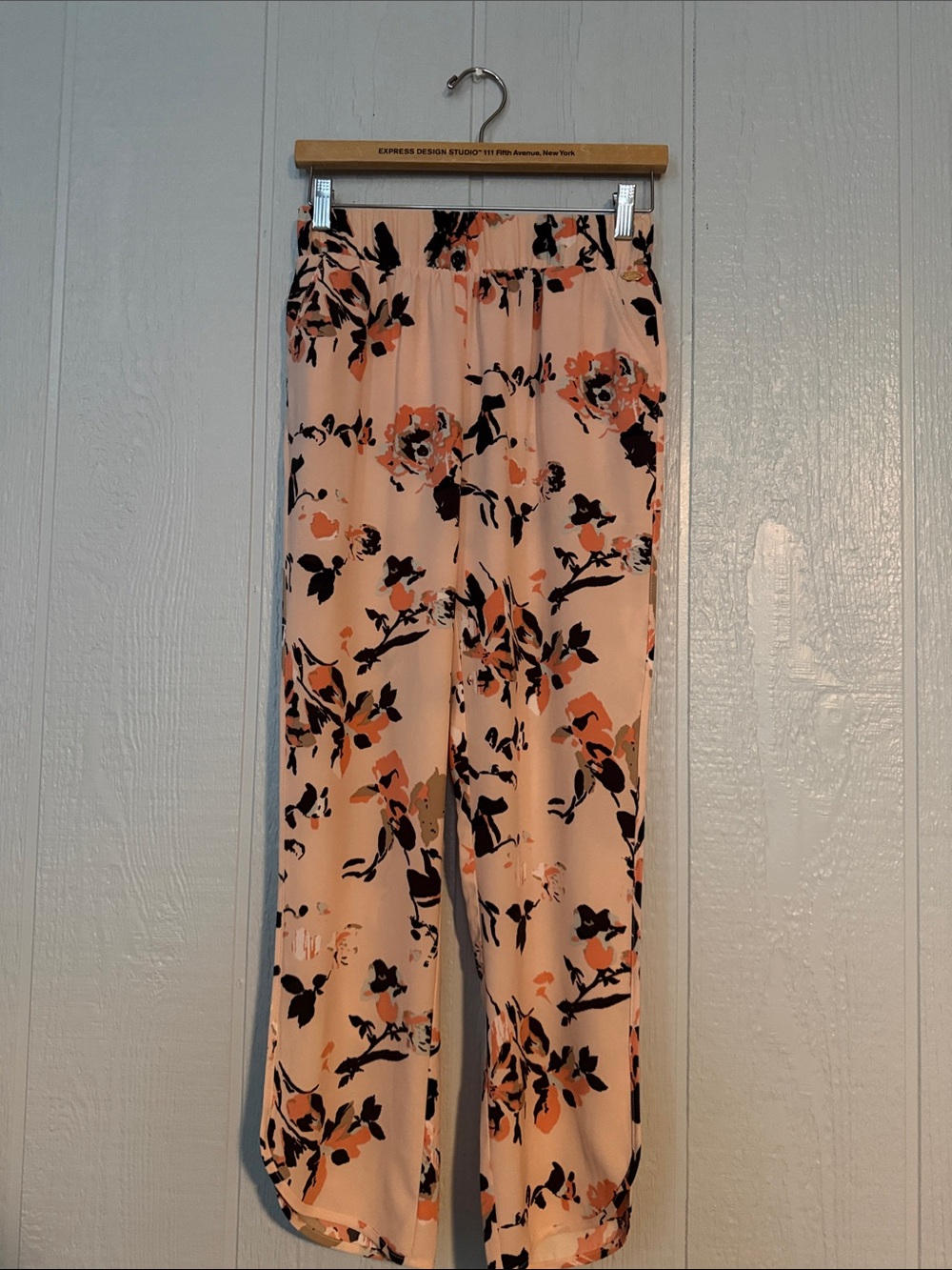 GUESS Peach Floral Wide-Leg Pants